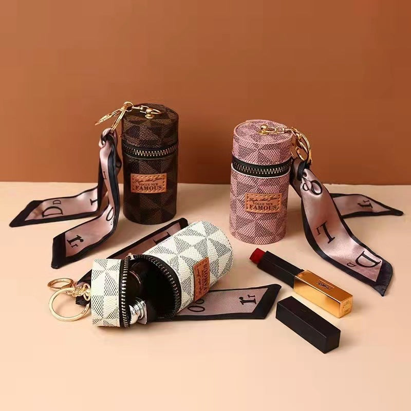 Portable small article storage bag
